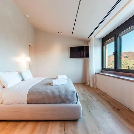 New And Modern Holiday Stunning Villa Apartment *